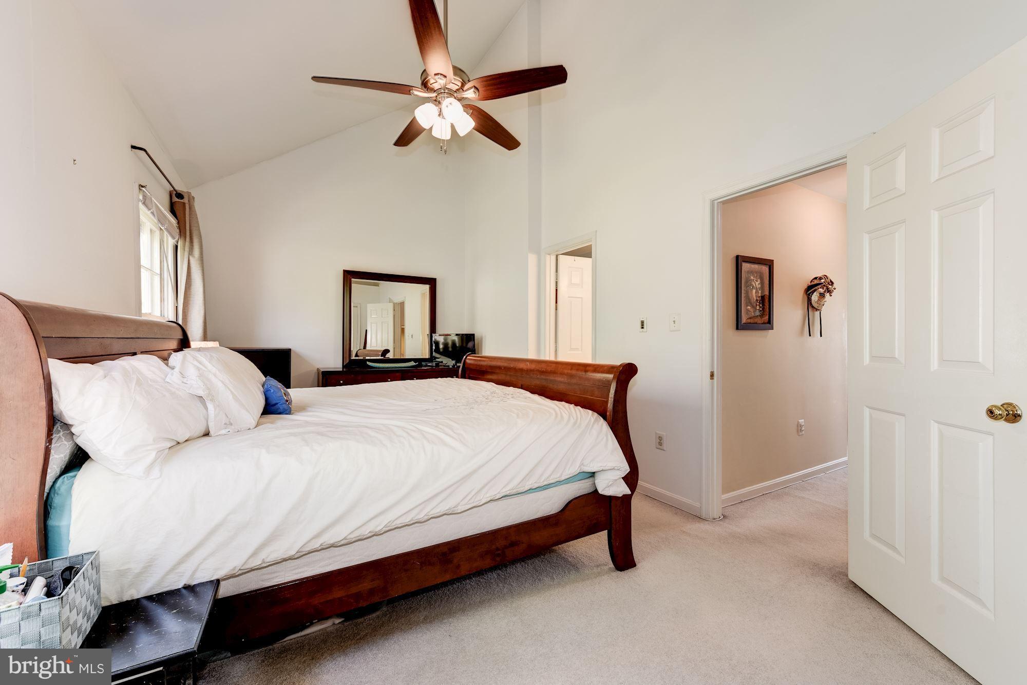 8170 Cliffview Avenue Springfield, VA 22153 - Photo 13 of 27 Bedroom (Master)