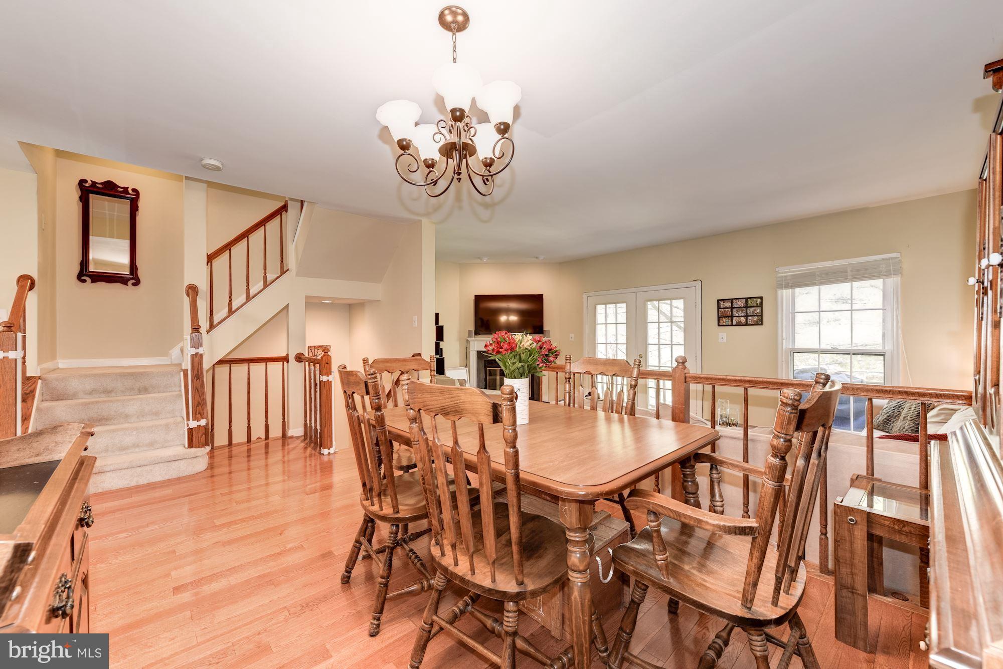 8170 Cliffview Avenue Springfield, VA 22153 - Photo 10 of 27 Dining Room