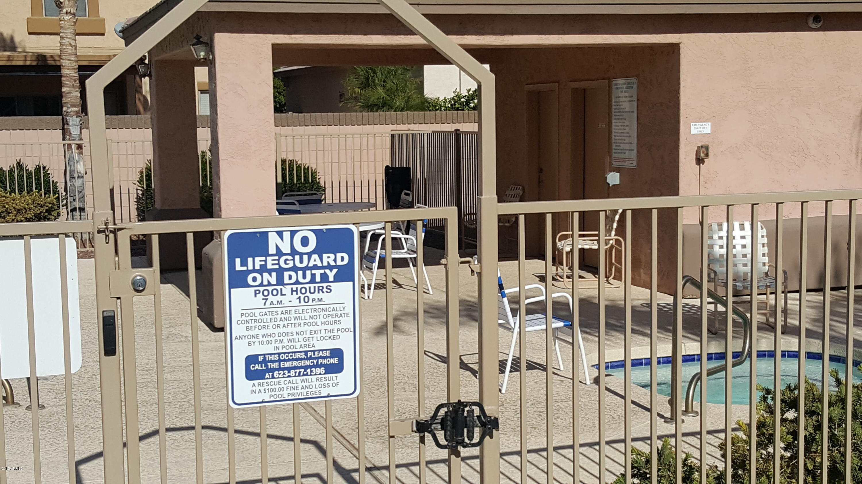 10529 West Almeria Road Avondale, AZ 85392 - Photo 19 of 22 20151231_122841