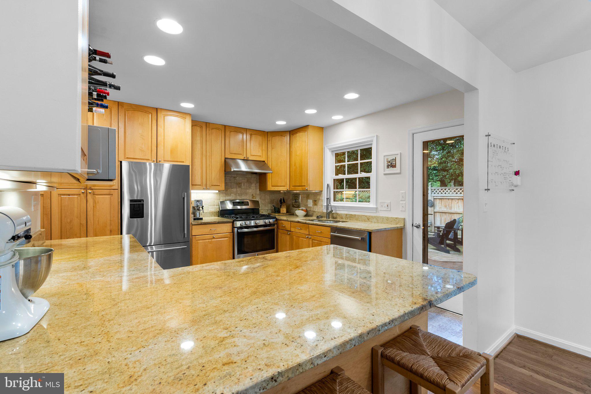 11906 Smoketree Road Potomac, MD 20854 - Photo 18 of 59