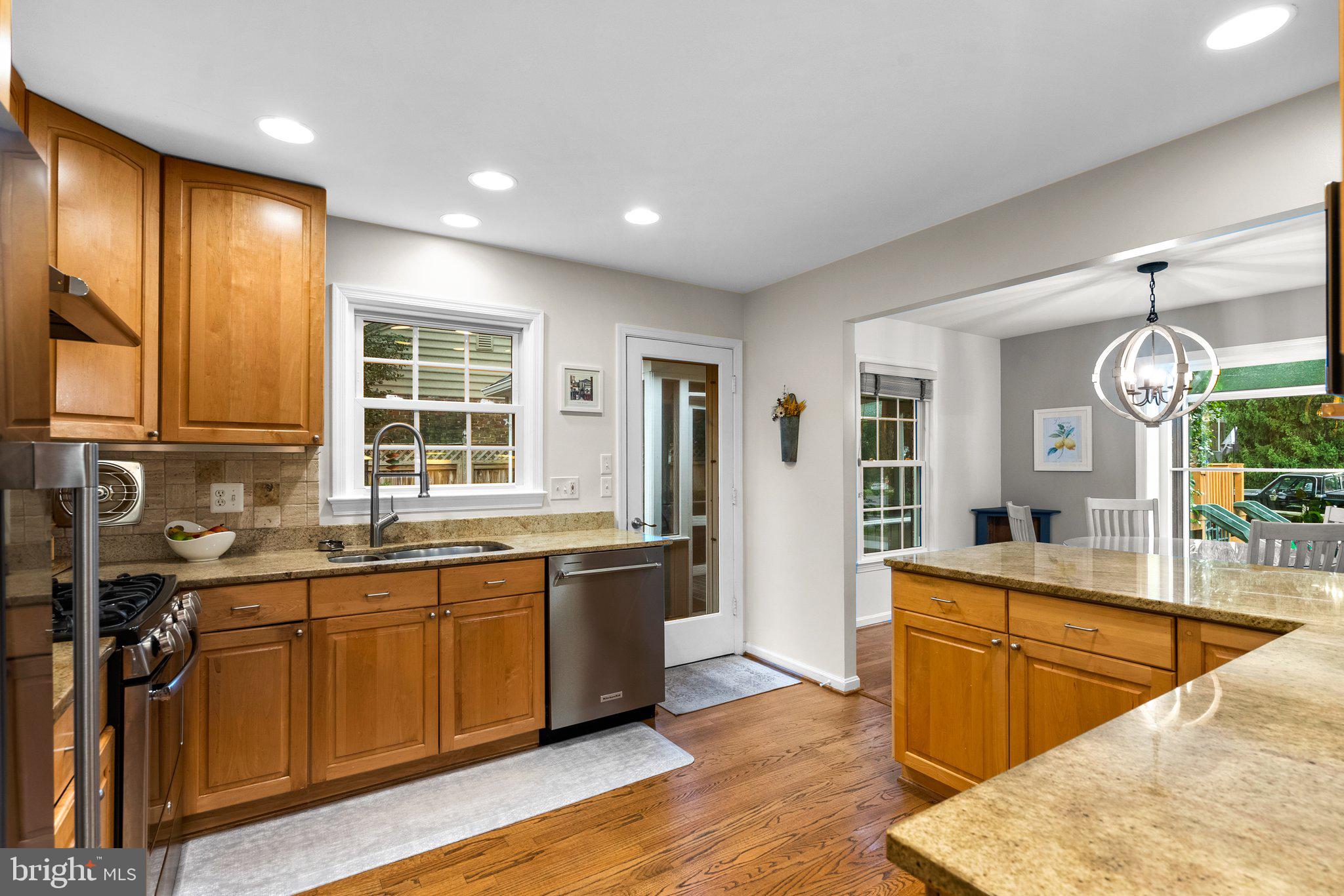 11906 Smoketree Road Potomac, MD 20854 - Photo 19 of 59