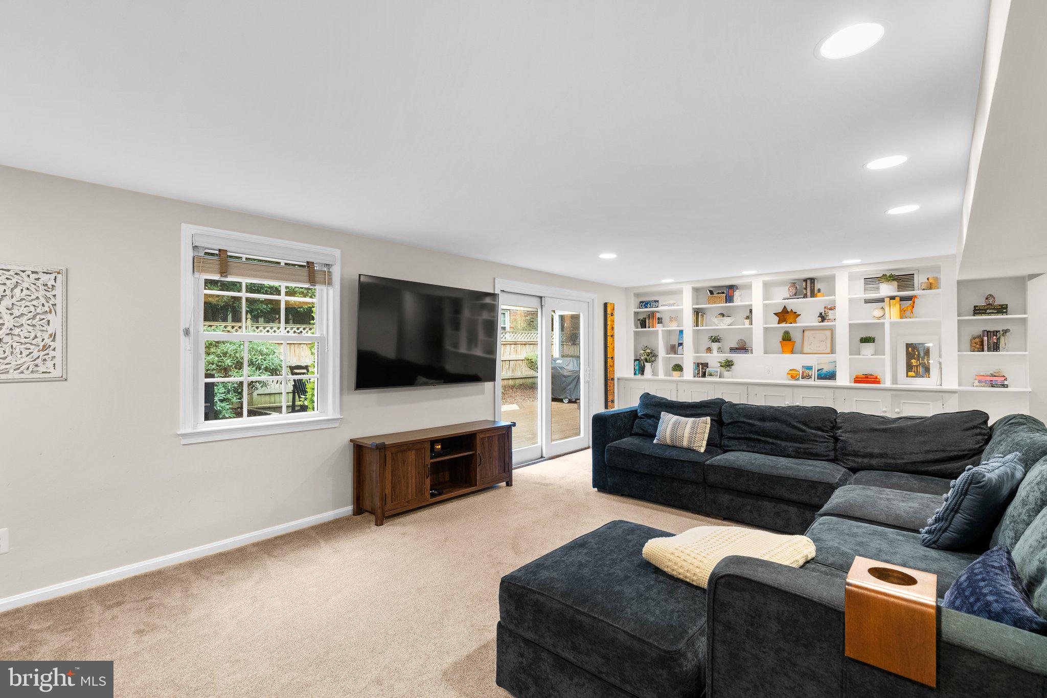11906 Smoketree Road Potomac, MD 20854 - Photo 30 of 59