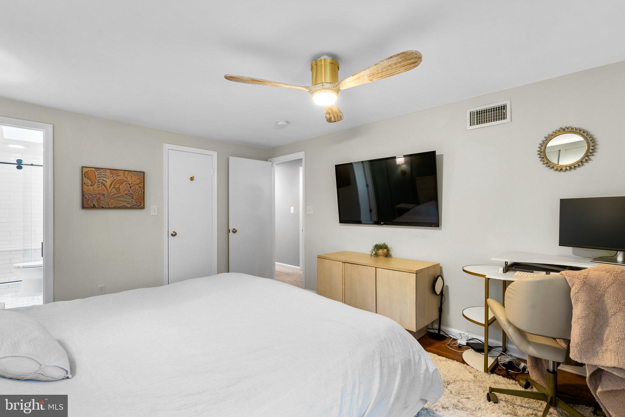 11906 Smoketree Road Potomac, MD 20854 - Photo 33 of 59