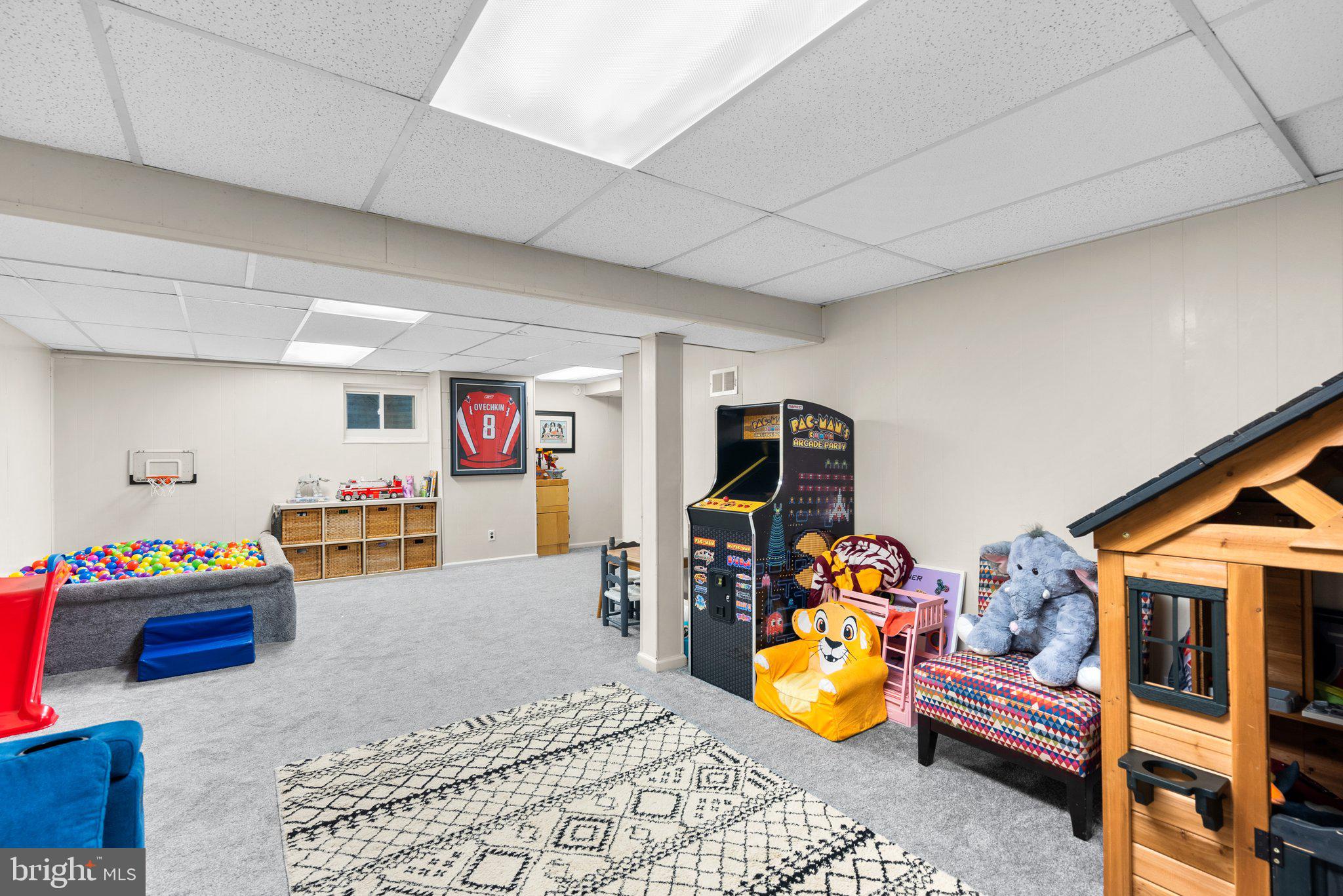 11906 Smoketree Road Potomac, MD 20854 - Photo 46 of 59