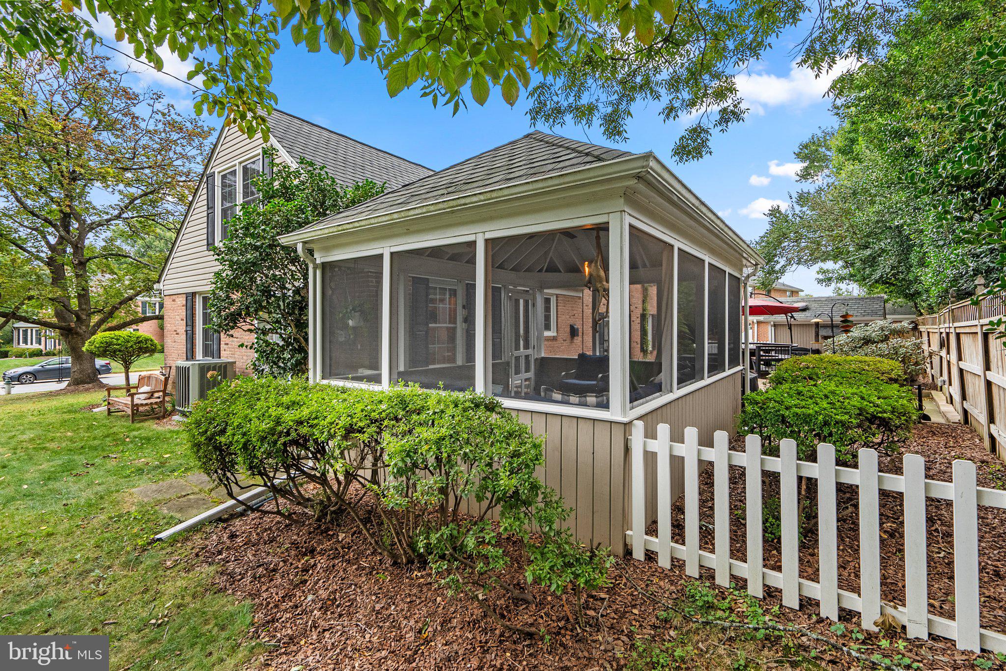 11906 Smoketree Road Potomac, MD 20854 - Photo 55 of 59