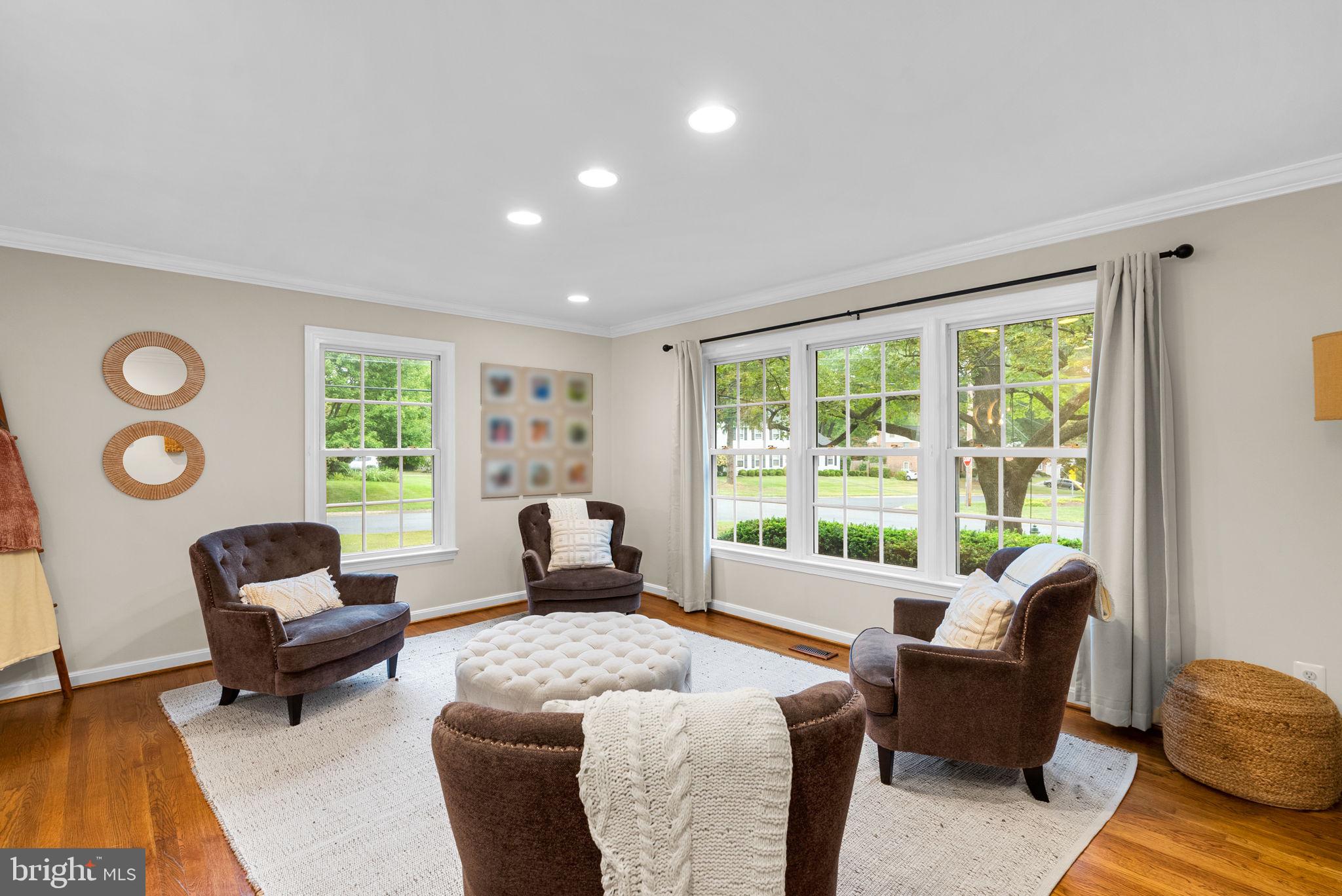 11906 Smoketree Road Potomac, MD 20854 - Photo 9 of 59