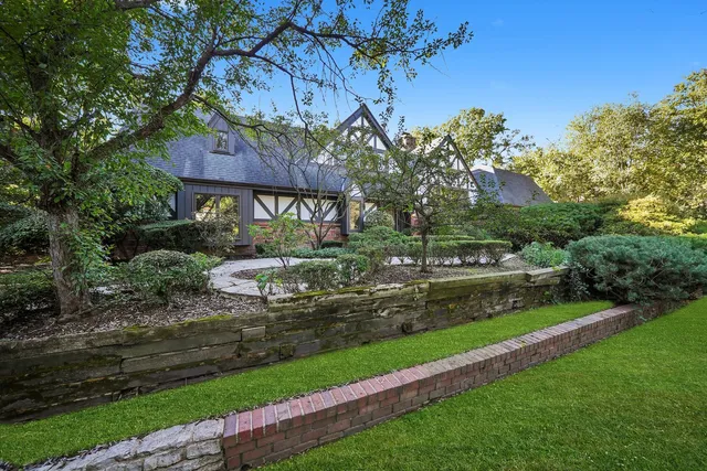 a picture of floor plan