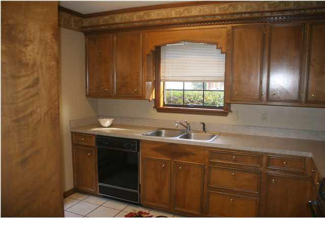 530 Old Rice Road Madison, MS 39110 - Photo 16 of 16 another view of the sunny kitchen