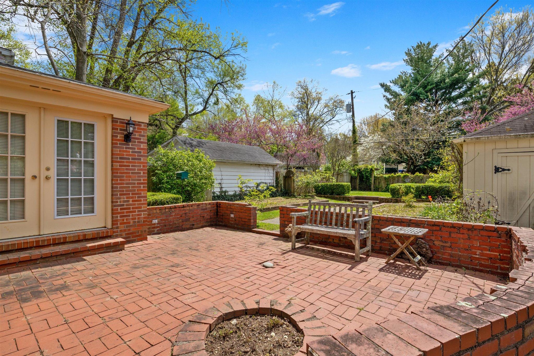 472 Hart Road Lexington, KY 40502 - Photo 24 of 28 26-Exterior Back