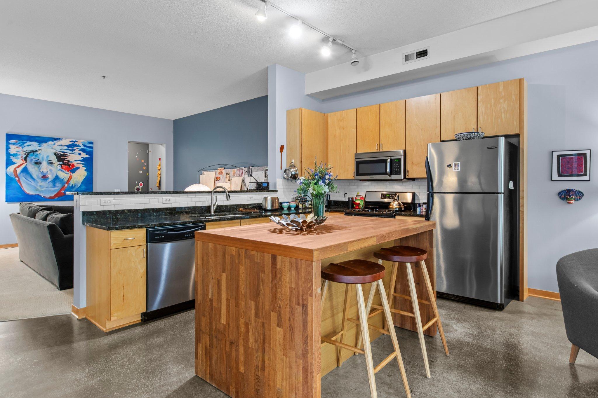 2650 University Ave W Unit 1