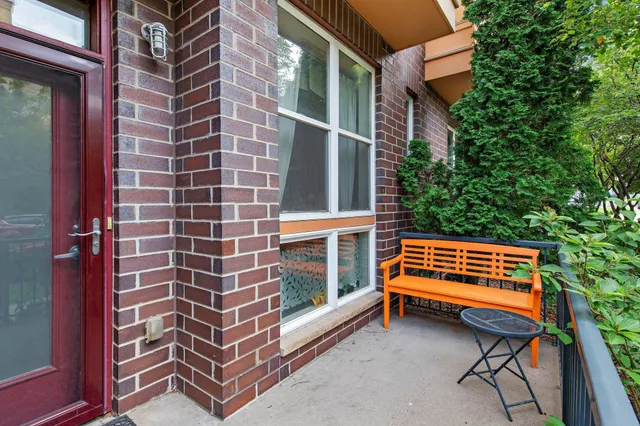 $275,000 | 2650 University Avenue West, Unit 1, St. Paul, MN 55114