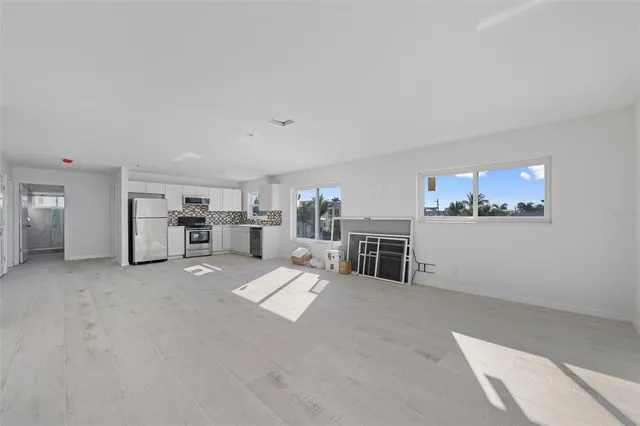 $1,950,000 | 2210 Avenue C, Unit A & B, Bradenton Beach, FL 34217