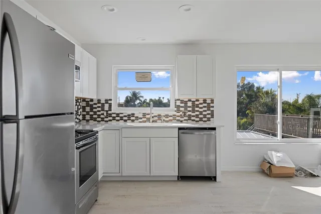 $1,950,000 | 2210 Avenue C, Unit A & B, Bradenton Beach, FL 34217