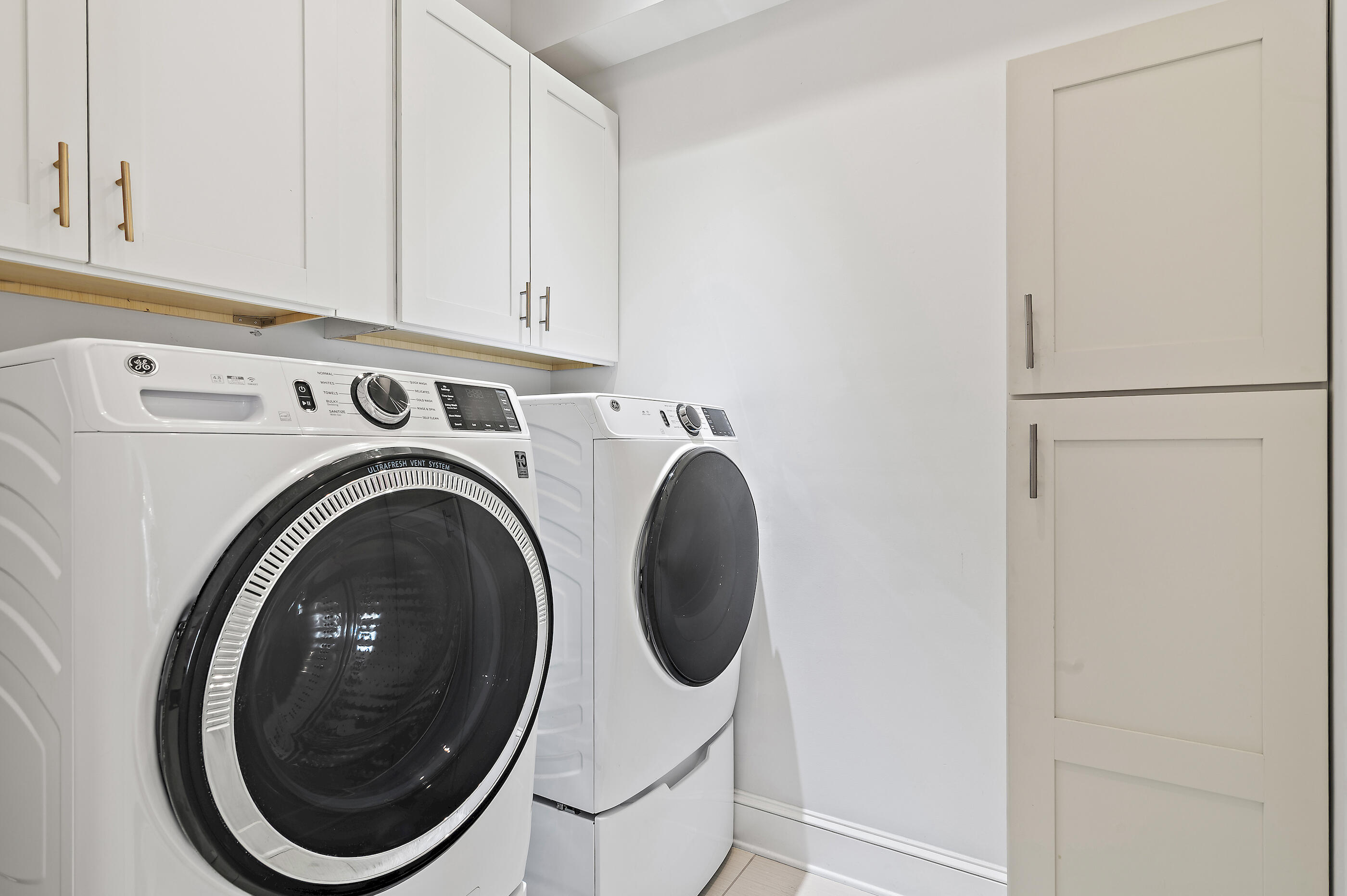 140 Pleasant St Inlet Beach Inlet Beach, FL 32461 - Photo 35 of 57 Laundry Room