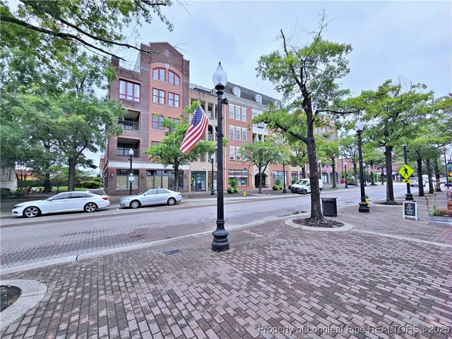a car parked in front of a building
