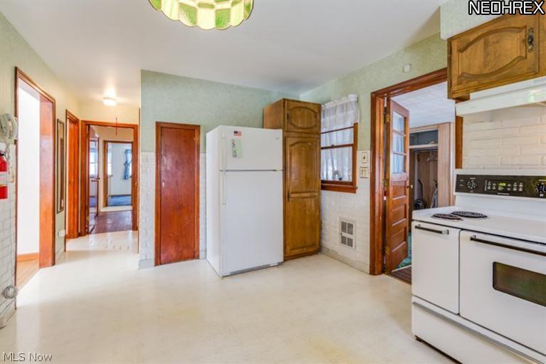 3867 Middle Ridge Road Perry, OH 44081 - Photo 3 of 24 Gallery Image 3