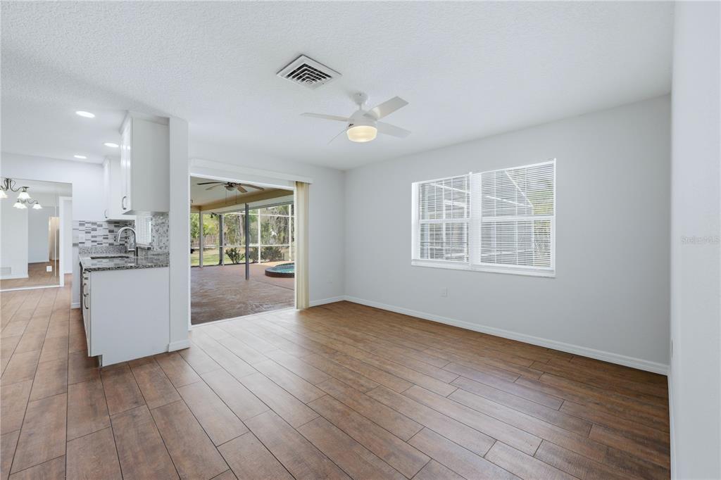 5251 Ashton Road Sarasota, FL 34233 - Photo 20 of 48