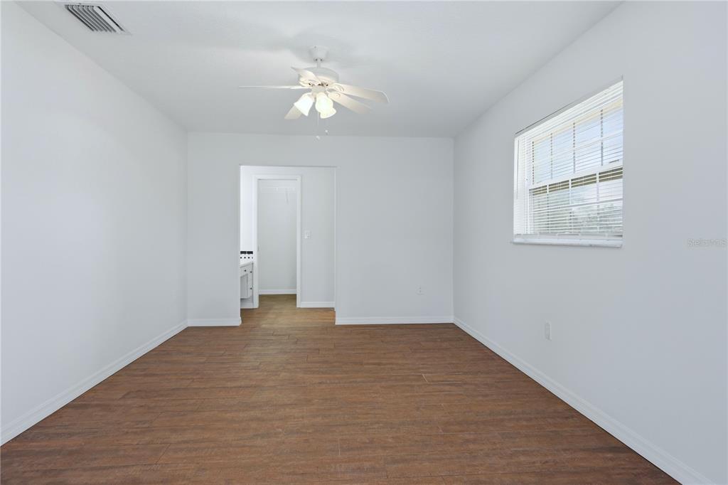 5251 Ashton Road Sarasota, FL 34233 - Photo 26 of 48