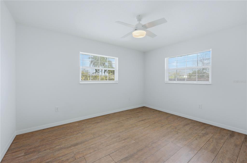5251 Ashton Road Sarasota, FL 34233 - Photo 29 of 48