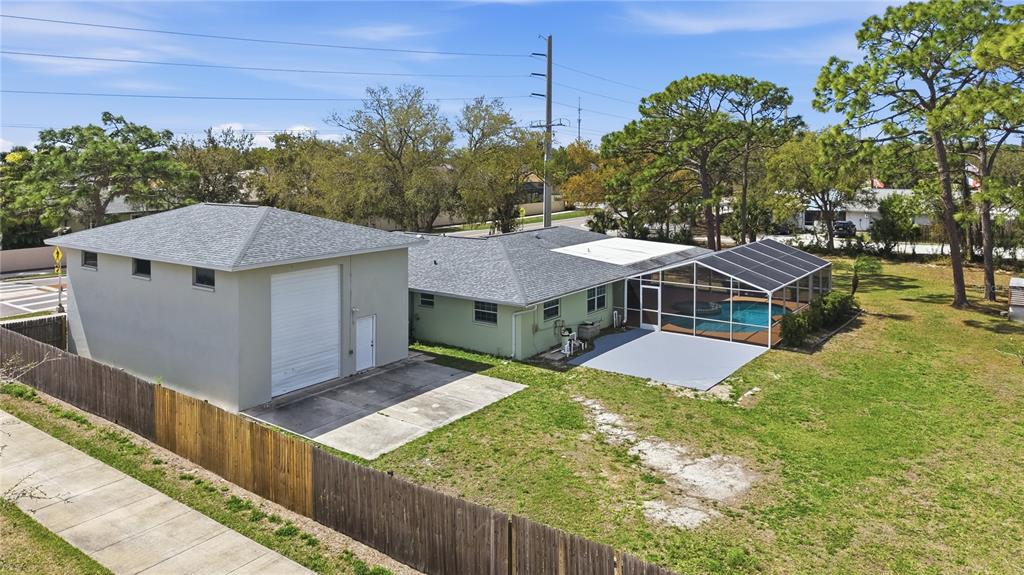 5251 Ashton Road Sarasota, FL 34233 - Photo 43 of 48