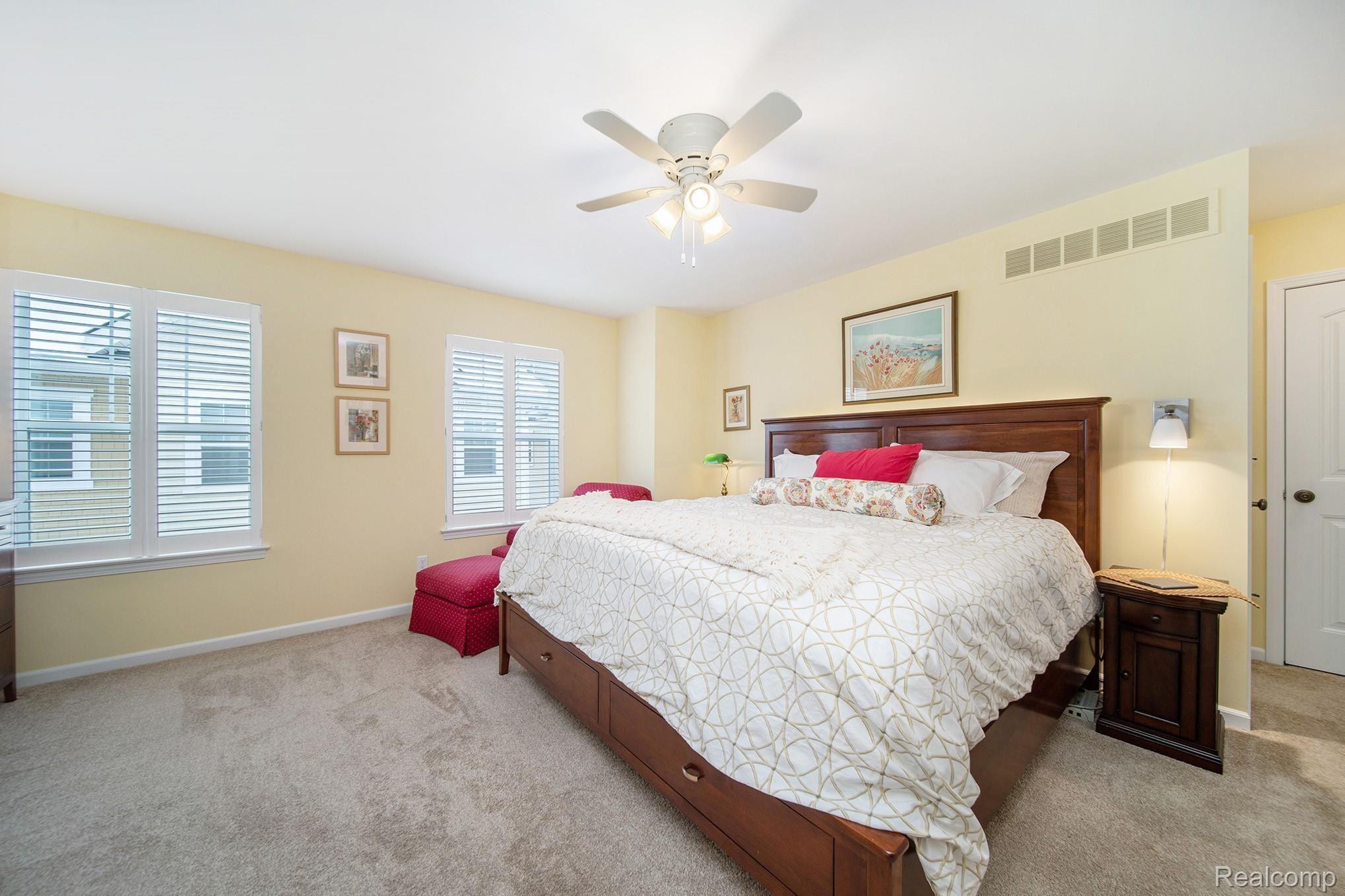 2681 Harvard Road Berkley, MI 48072 - Photo 16 of 35 2681 Harvard_19.jpg