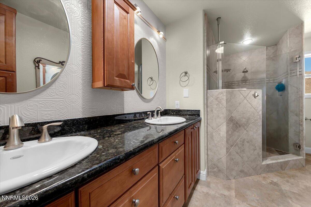 14395 North Red Rock Road Reno, NV 89508 - Photo 19 of 63 Primary Bathroom