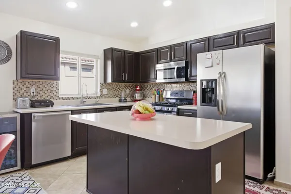 $395,000 | 578 West Tara Danette Drive, Tucson, AZ 85704