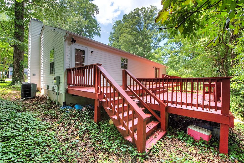 6421 Poplar Road Quinton, VA 23141 - Photo 4 of 32 Gallery Image 4