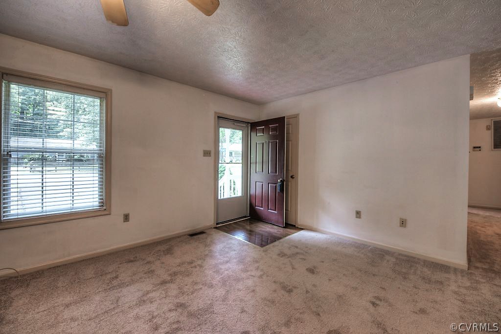 6421 Poplar Road Quinton, VA 23141 - Photo 8 of 32 Gallery Image 8