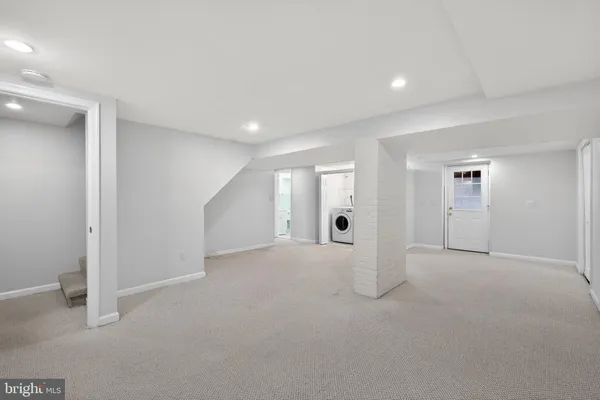 $899,900 | 3164 Patrick Henry Drive, Falls Church, VA 22044