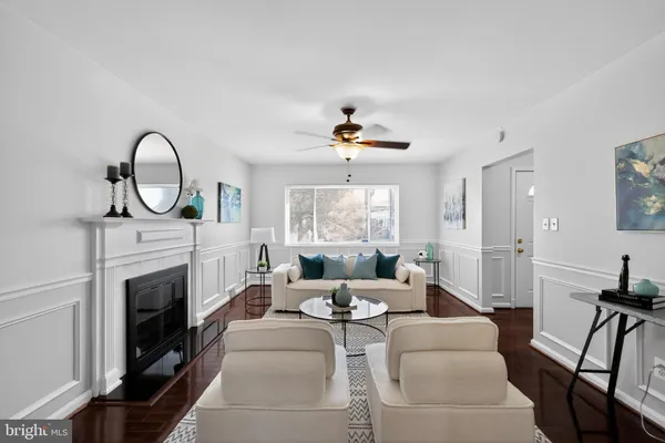 $899,900 | 3164 Patrick Henry Drive, Falls Church, VA 22044