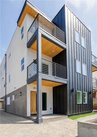 $3,199,995 | 2813 East 6th Street, Los Angeles, CA 90023