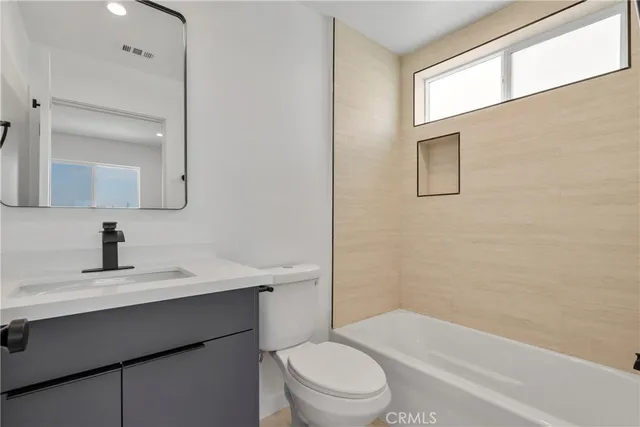 $3,199,995 | 2813 East 6th Street, Los Angeles, CA 90023