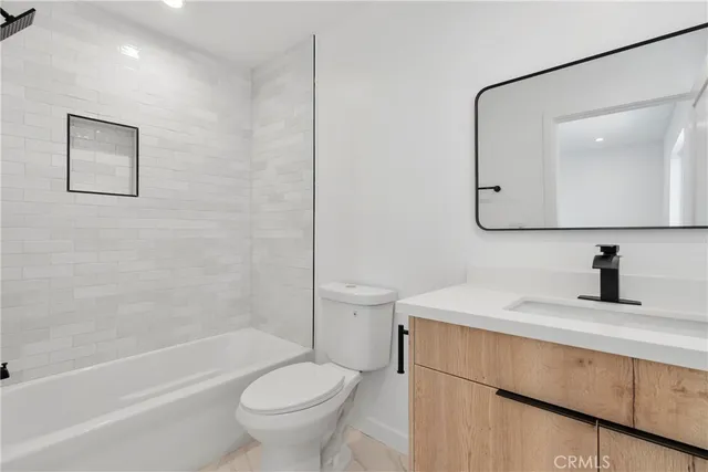 $3,199,995 | 2813 East 6th Street, Los Angeles, CA 90023