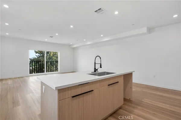 $3,199,995 | 2813 East 6th Street, Los Angeles, CA 90023