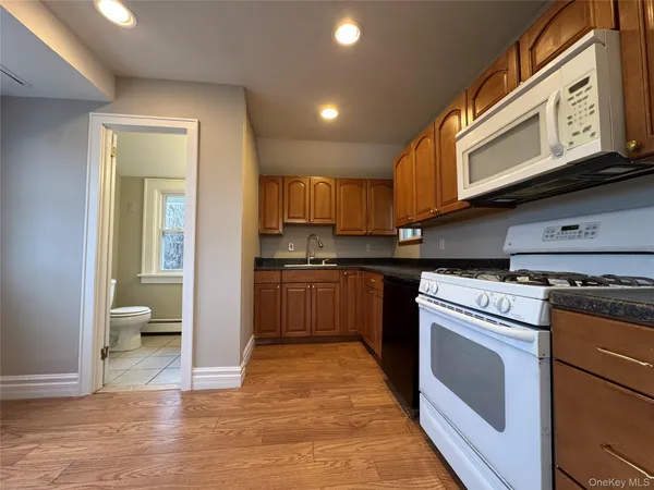 $3,200 | 157 Highway 17M, Harriman, NY 10926