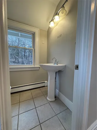 $3,200 | 157 Highway 17M, Harriman, NY 10926