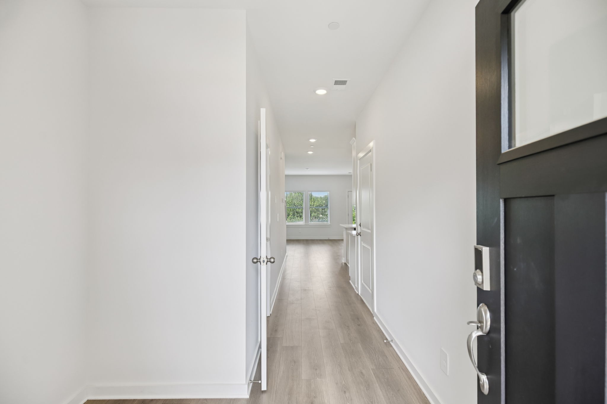 7159 Cedarcrest Lane Fairview, TN 37062 - Photo 2 of 51