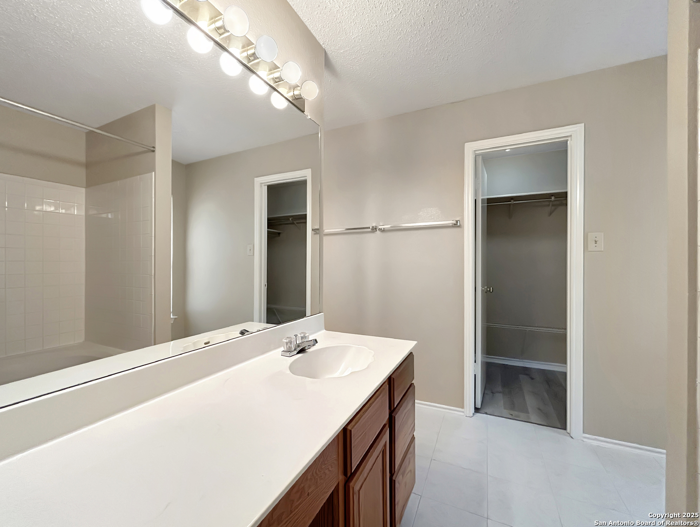 2910 Redsky Pass San Antonio, TX 78259 - Photo 15 of 28