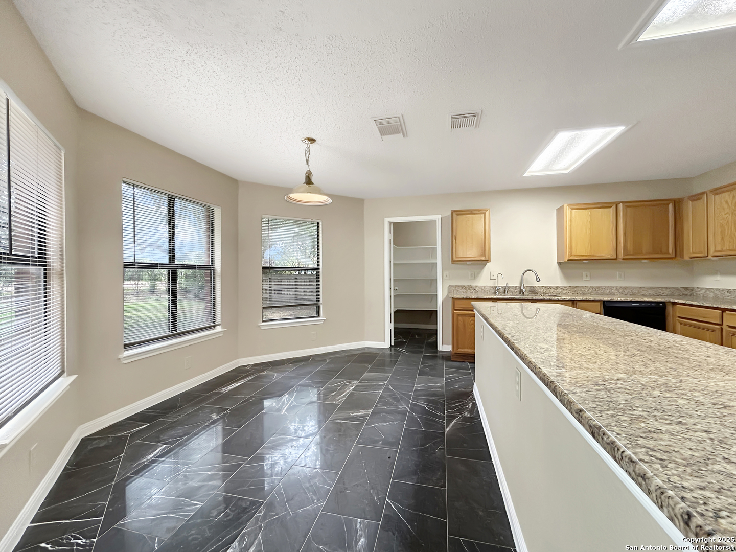 2910 Redsky Pass San Antonio, TX 78259 - Photo 7 of 28