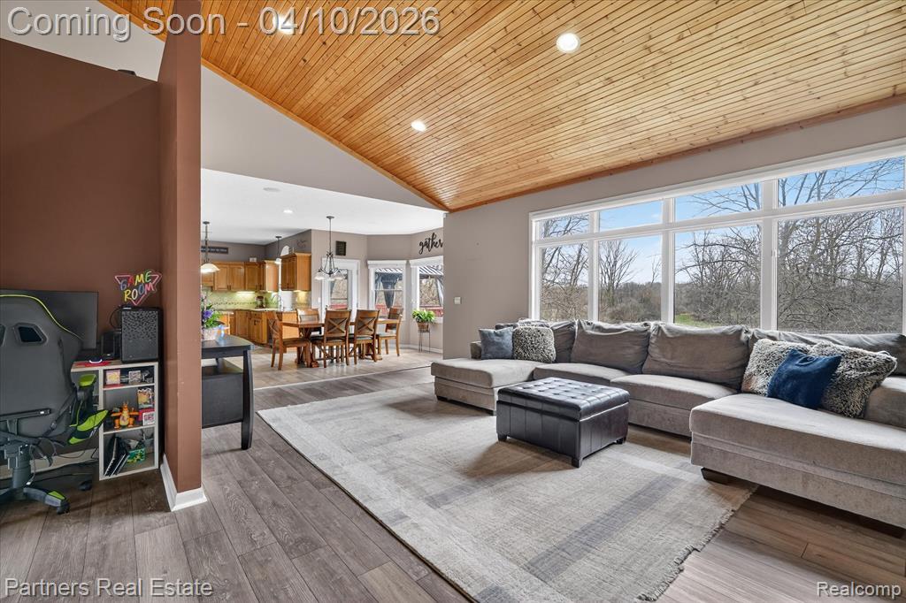 10863 Judd Road Fowlerville, MI 48836 - Photo 16 of 70