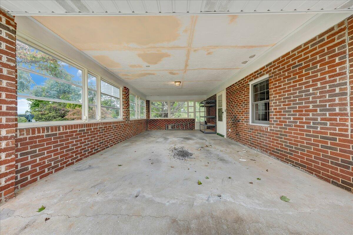 8450 Forest Road Goode, VA 24556 - Photo 20 of 49 a view of an empty room with a window