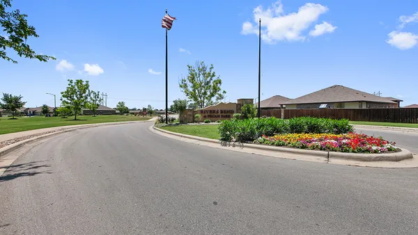 $1,995 | 208 Trailside Lane, Bastrop, TX 78602