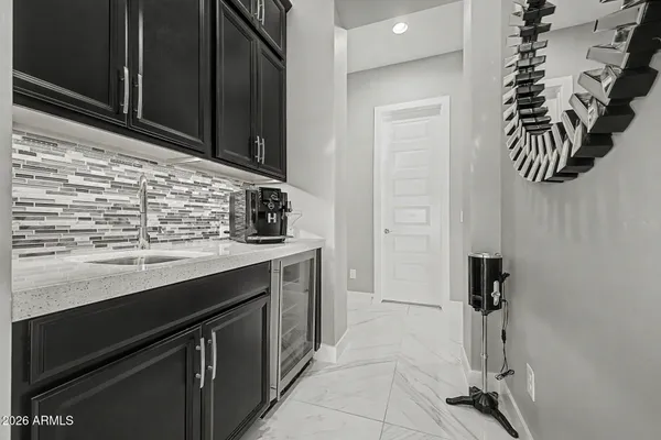 $2,175,000 | 2087 East Aris Drive, Gilbert, AZ 85298