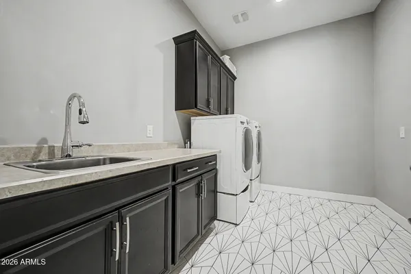 $2,175,000 | 2087 East Aris Drive, Gilbert, AZ 85298