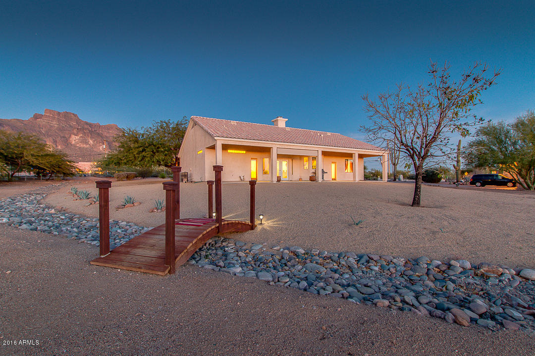 70 North Geronimo Road Apache Junction, AZ 85119 - Photo 49 of 61 53-Geronimo
