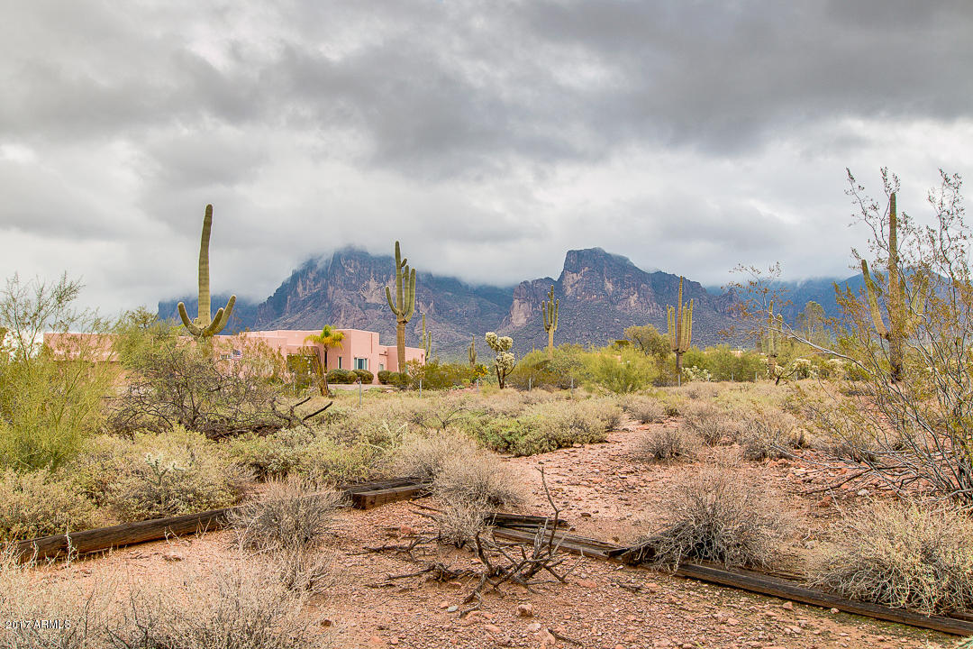 70 North Geronimo Road Apache Junction, AZ 85119 - Photo 61 of 61 07-Geronimo reshoot