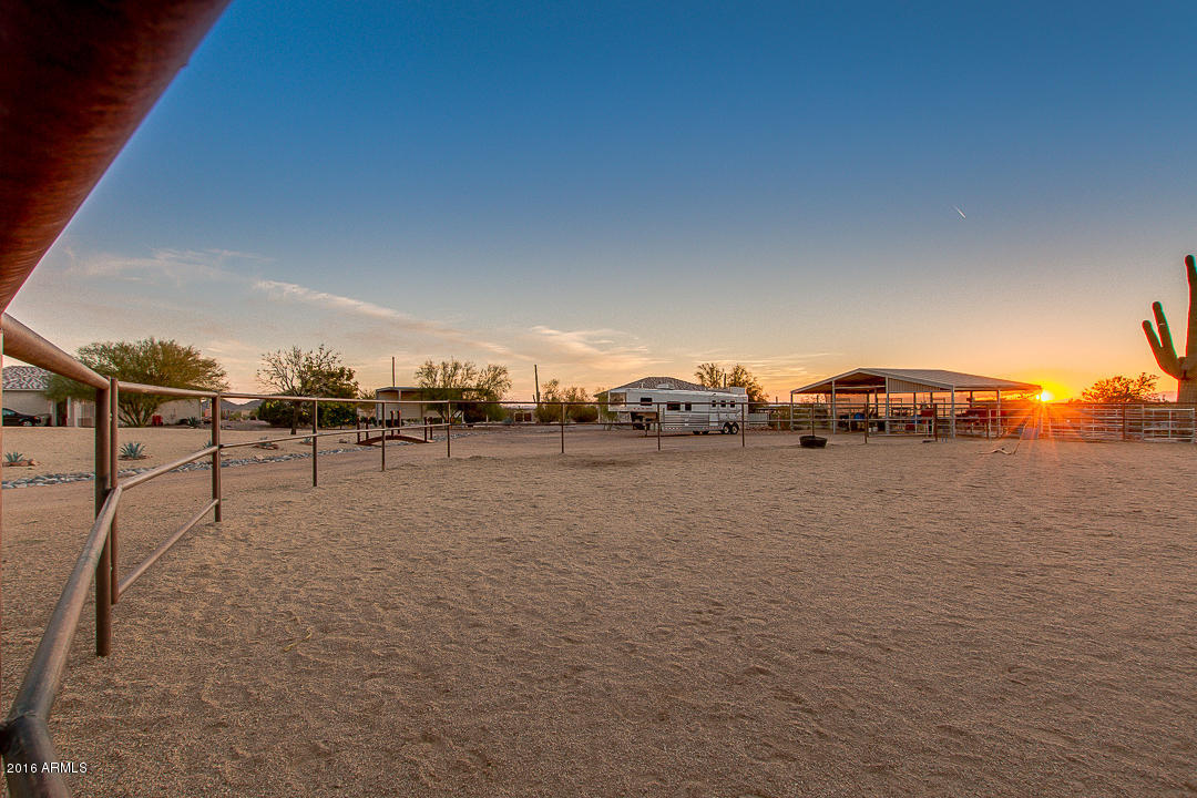 70 North Geronimo Road Apache Junction, AZ 85119 - Photo 8 of 61 59-Geronimo