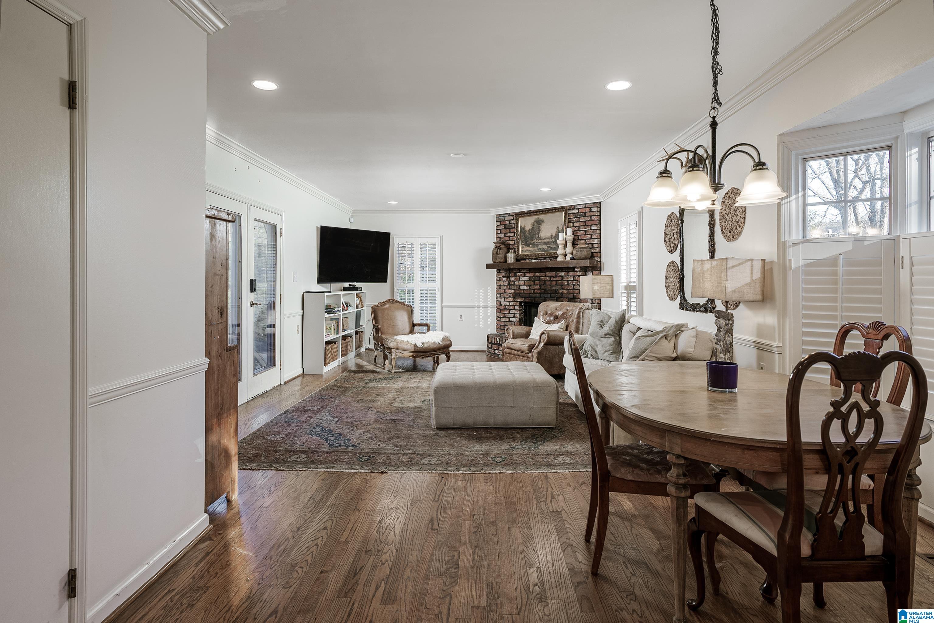 121 Rockaway Road Birmingham, AL 35209 - Photo 9 of 35
