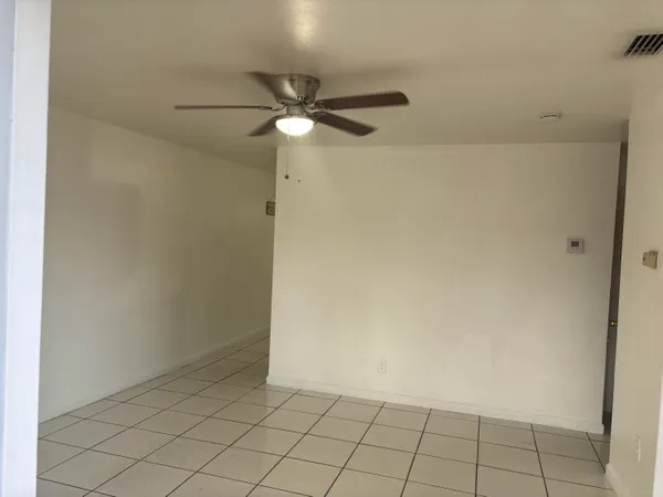 $2,000 | 4369 State Drive, West Palm Beach, FL 33406